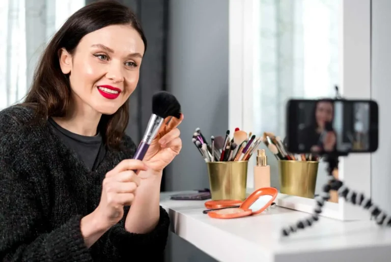 Professional Makeup Courses vs. YouTube Tutorials